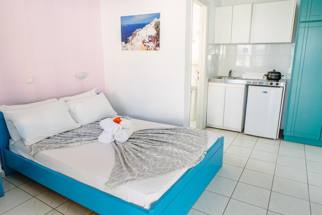 Aparthotel Μeltemi Glífa Exterior foto